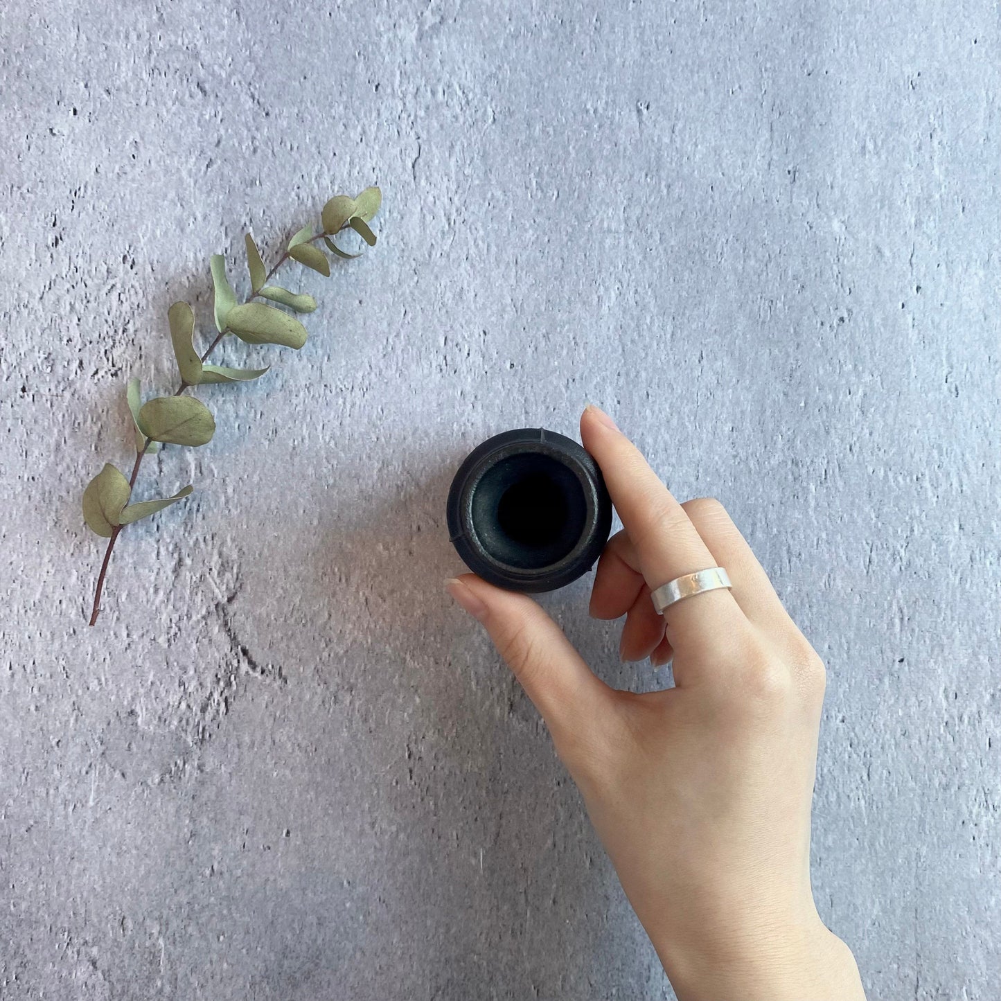 作家 飛松灯器 3 lines bottle vase / S / charcoal black【3】