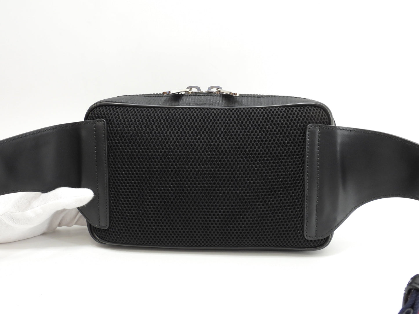 Gucci belt bag, WebGG Supreme Tiger Old Black body bag, waist bag, excellent condition @ 1