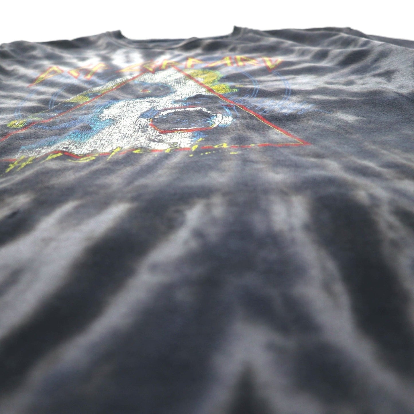 DEF LEPPARD Hysteria Rock Band T-Shirt, Size M, Gray, Tie-Dye, Bleach
