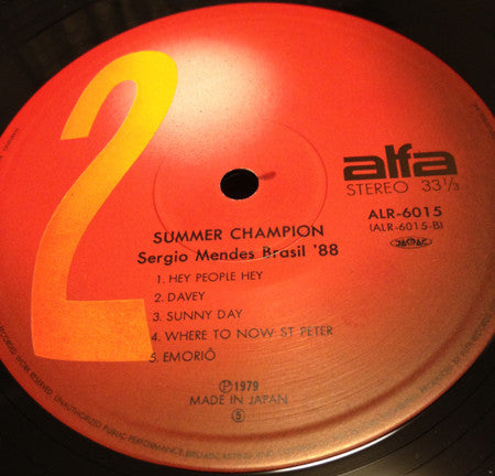 Sergio Mendes & Brasil '88 - Summer Champion (Vinyl, LP, Compilation, Stereo) Very Good Plus (VG+) / Very Good Plus (VG+)