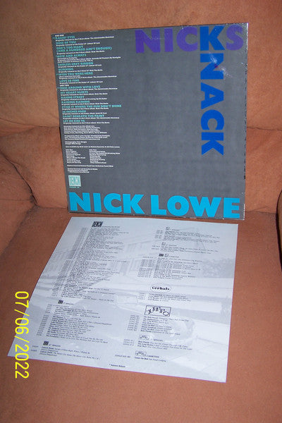 Nick Lowe - Nicks Knack (Vinyl, LP, Compilation) Very Good Plus (VG+) / Very Good Plus (VG+)