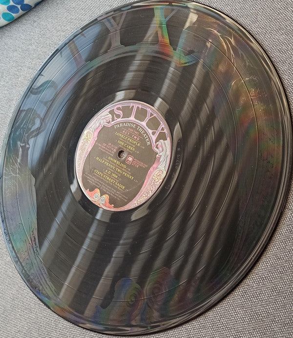 Styx - Paradise Theatre (Vinyl, LP, Album, Etched, Stereo) Near Mint (NM or M-) / Very Good Plus (VG+)