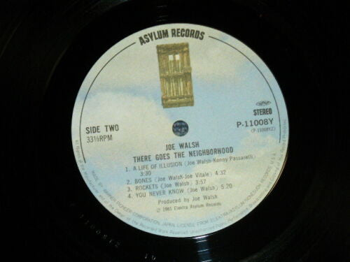 Joe Walsh - There Goes The Neighborhood (Vinyl, LP, Album) Very Good Plus (VG+) / Very Good Plus (VG+)