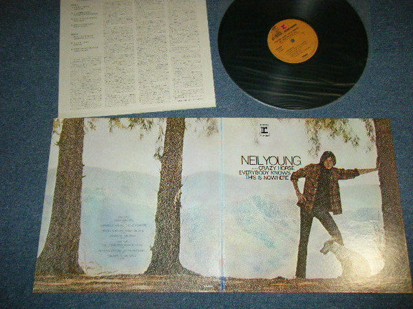 Neil Young - Everybody Knows This Is Nowhere (Vinyl, LP, Album, Reissue, Stereo) Very Good Plus (VG+) / Very Good Plus (VG+)