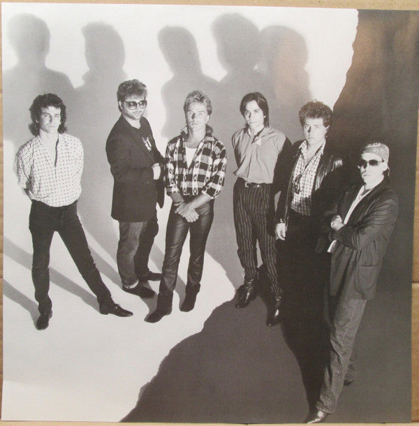 Toto - Isolation (Vinyl, LP, Album, Promo, Stereo) Very Good Plus (VG+) / Very Good Plus (VG+)