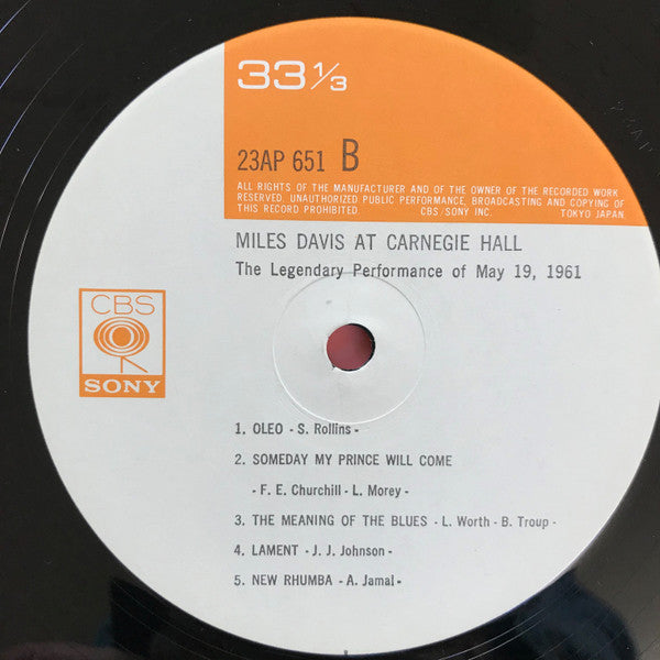 Miles Davis - Miles Davis At Carnegie Hall (Vinyl, LP, Album, Reissue, Mono) Very Good Plus (VG+) / Very Good (VG)