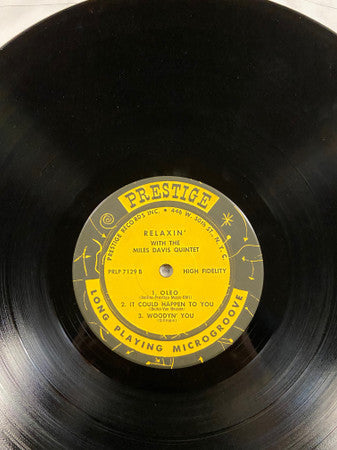 The Miles Davis Quintet - Relaxin' With The Miles Davis Quintet (Vinyl, LP, Album, Reissue, Remastered, Mono) Very Good Plus (VG+) / Very Good Plus (VG+)