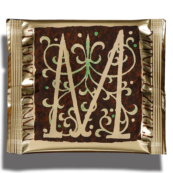Hontakasaya Almond Tile Piece Mochi M22