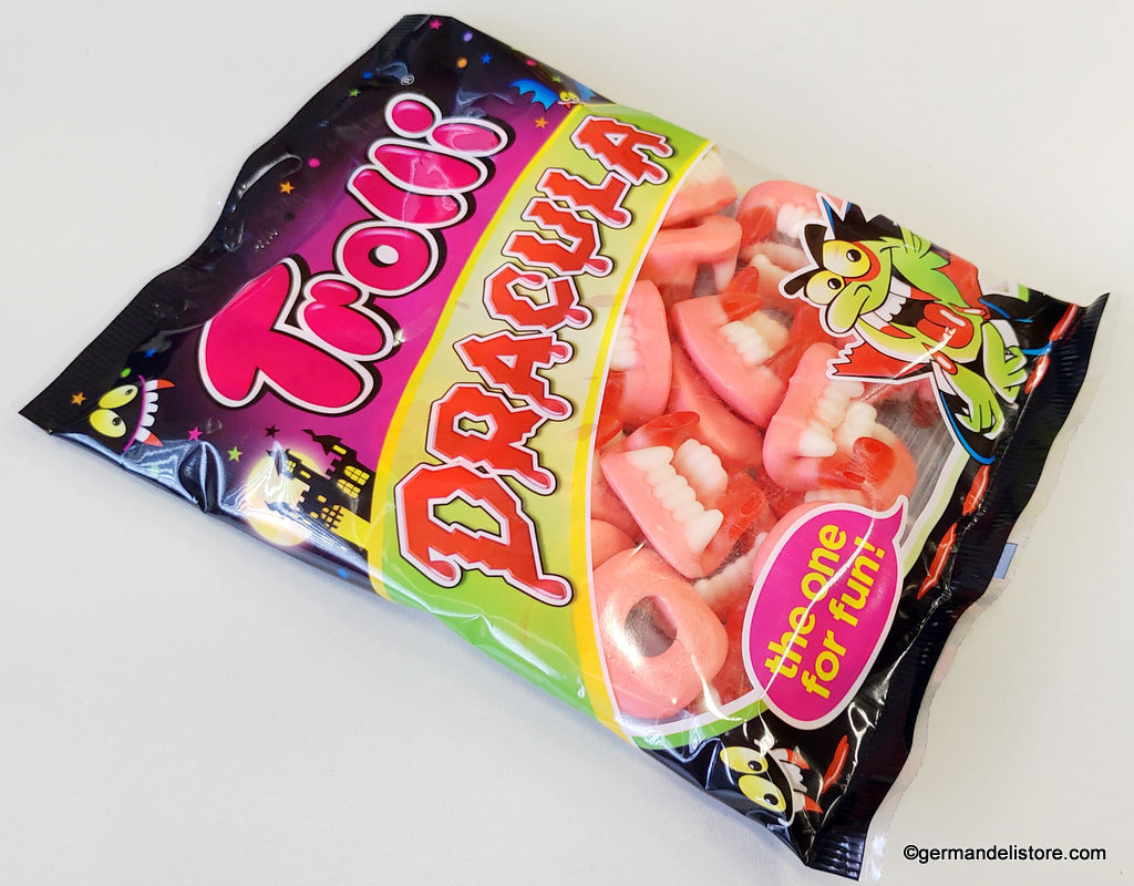 Trolli Dracula teeth.... SCARY! トローリー ドラキュラの歯 グミ