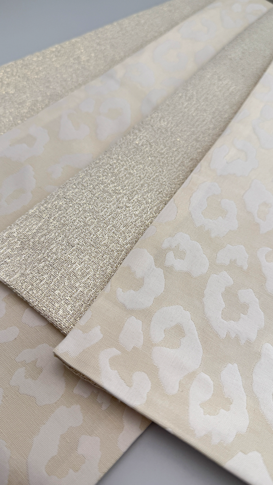 Half-width Obi [Savannah Moon] Half-width Heko Obi for Adults, Reversible White with Glitter
