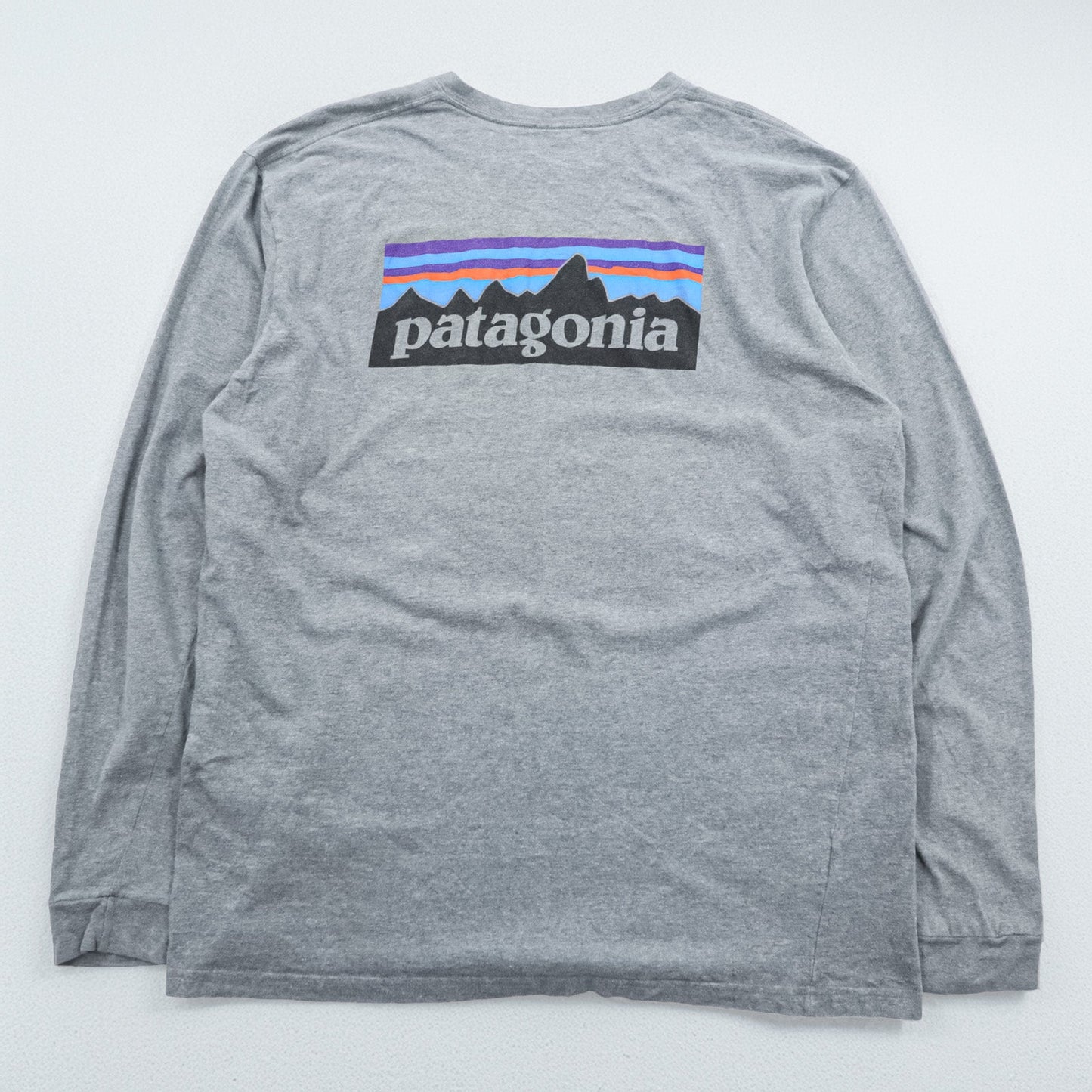 Patagonia P-6ロゴ 長袖Tシャツ ロンT XL グレー コットン 38704