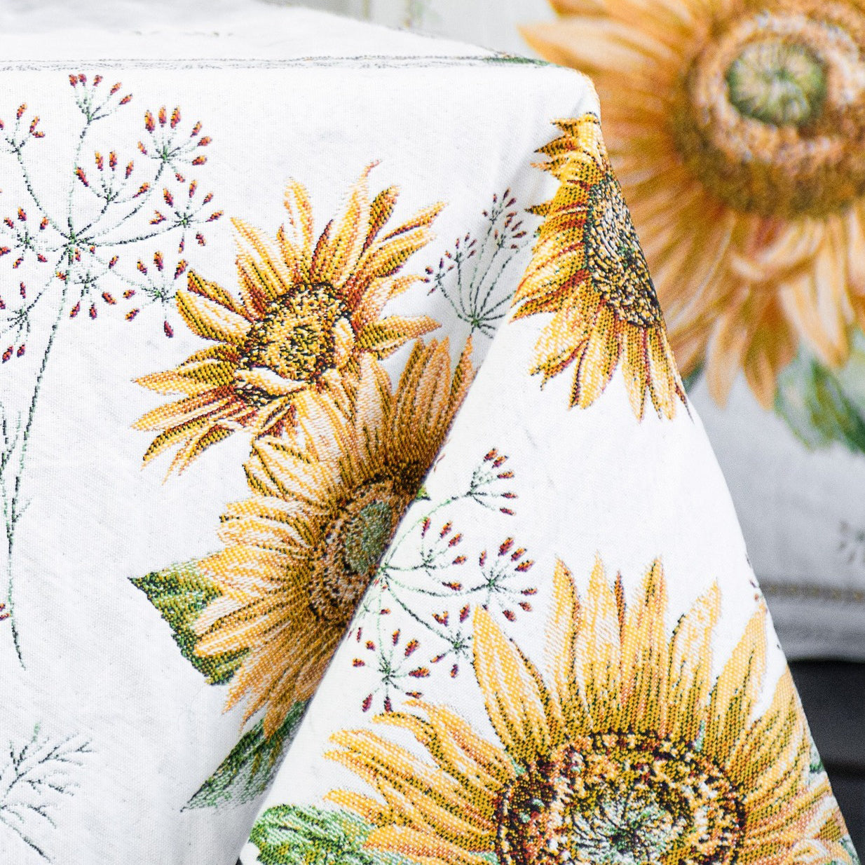 Sunflower Jacquard Tablecloth 250