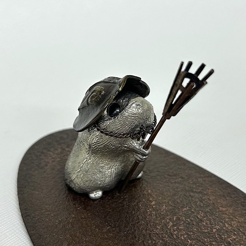 【金属アート】祝迫 芳郎（Yoshiro IWAISAKO）「窮鼠の陣 〜陣笠〜 狼煙」