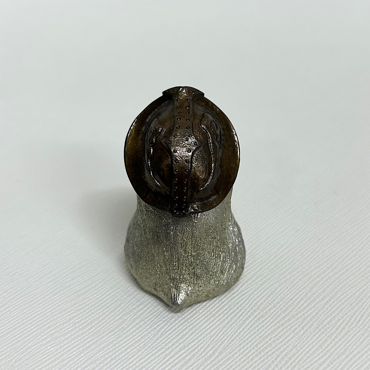 【金属アート】祝迫 芳郎（Yoshiro IWAISAKO）「窮鼠の陣 〜陣笠〜」
