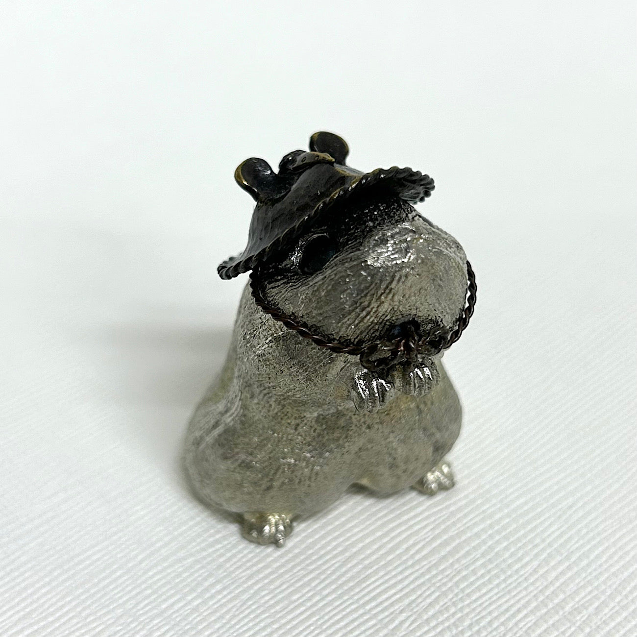 【金属アート】祝迫 芳郎（Yoshiro IWAISAKO）「窮鼠の陣～陣笠～」