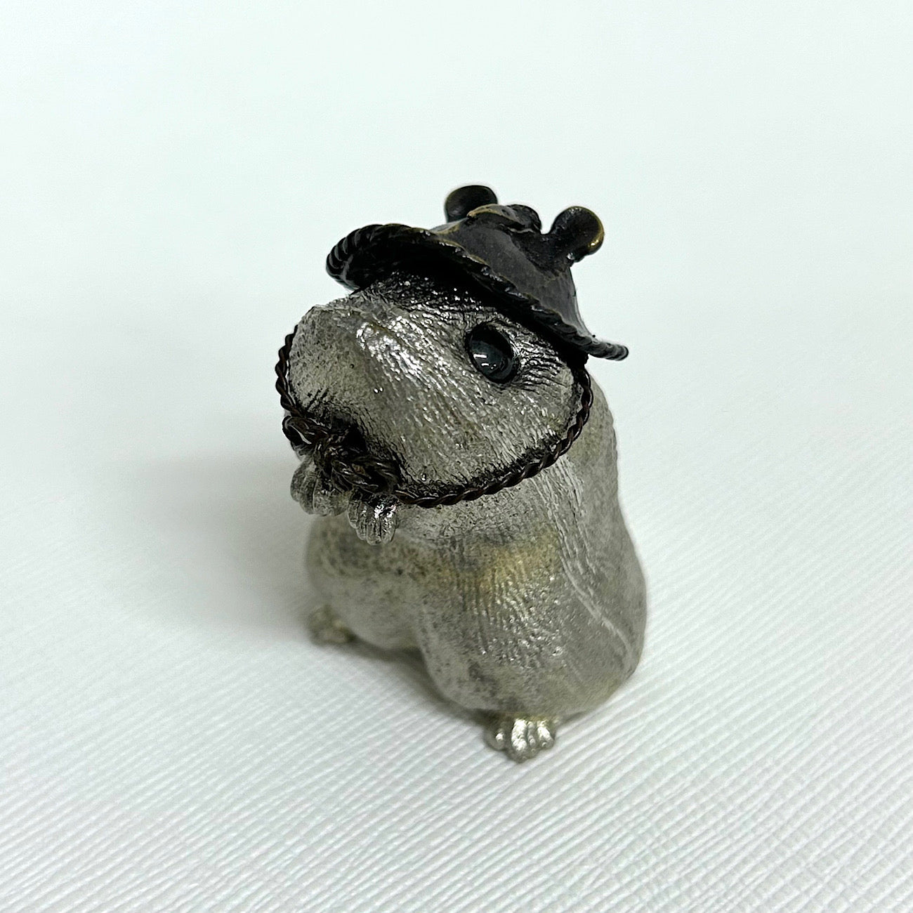 【金属アート】祝迫 芳郎（Yoshiro IWAISAKO）「窮鼠の陣～陣笠～」