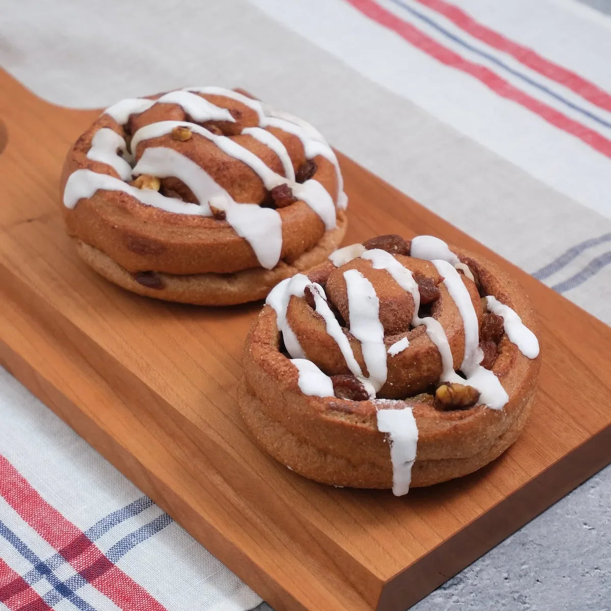 Fusubon Cinnamon Roll: 13.7g of carbohydrates