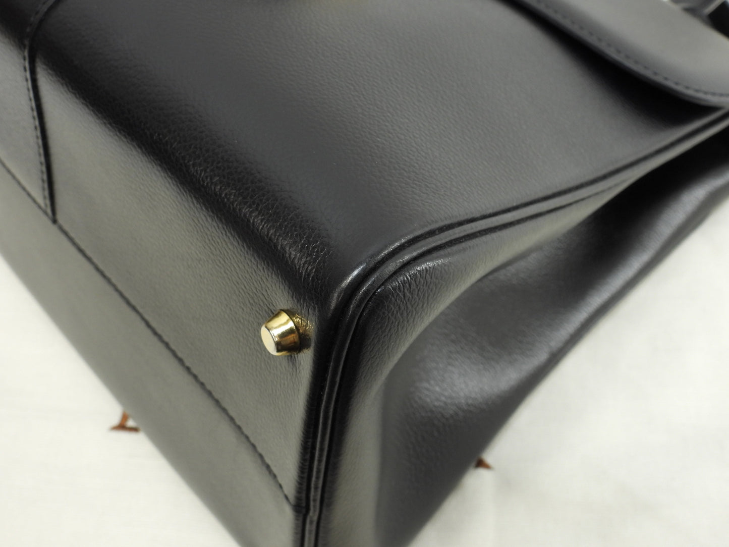 デルボー ブリヨンMM 型押レザー黒 ゴールド金具 ハンドバッグ ケリー型 美品@ 2