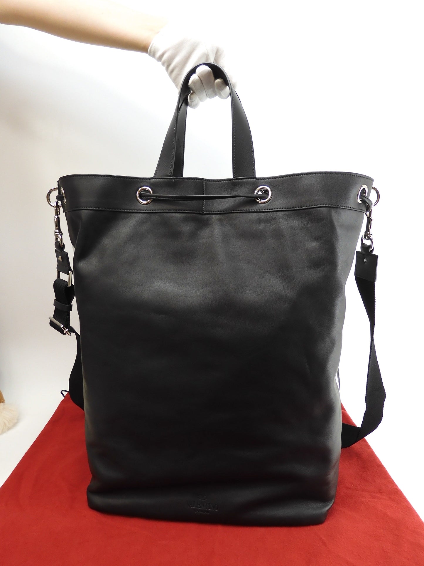 ヴァレンチノ メンズトートバッグ VLTN レザー黒 s付ハンドバッグ 極美品@ 10