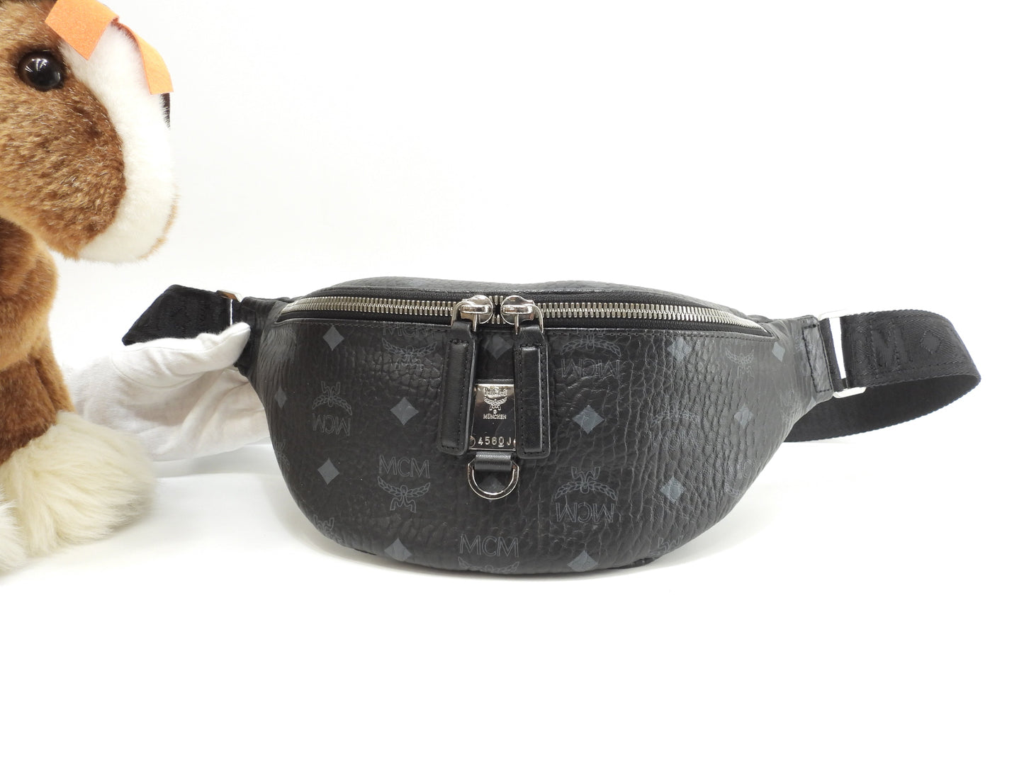 MCM ベルトバッグ PVC革 シグネチャ黒 クロスボディバッグ バムバッグ 美品@ 2