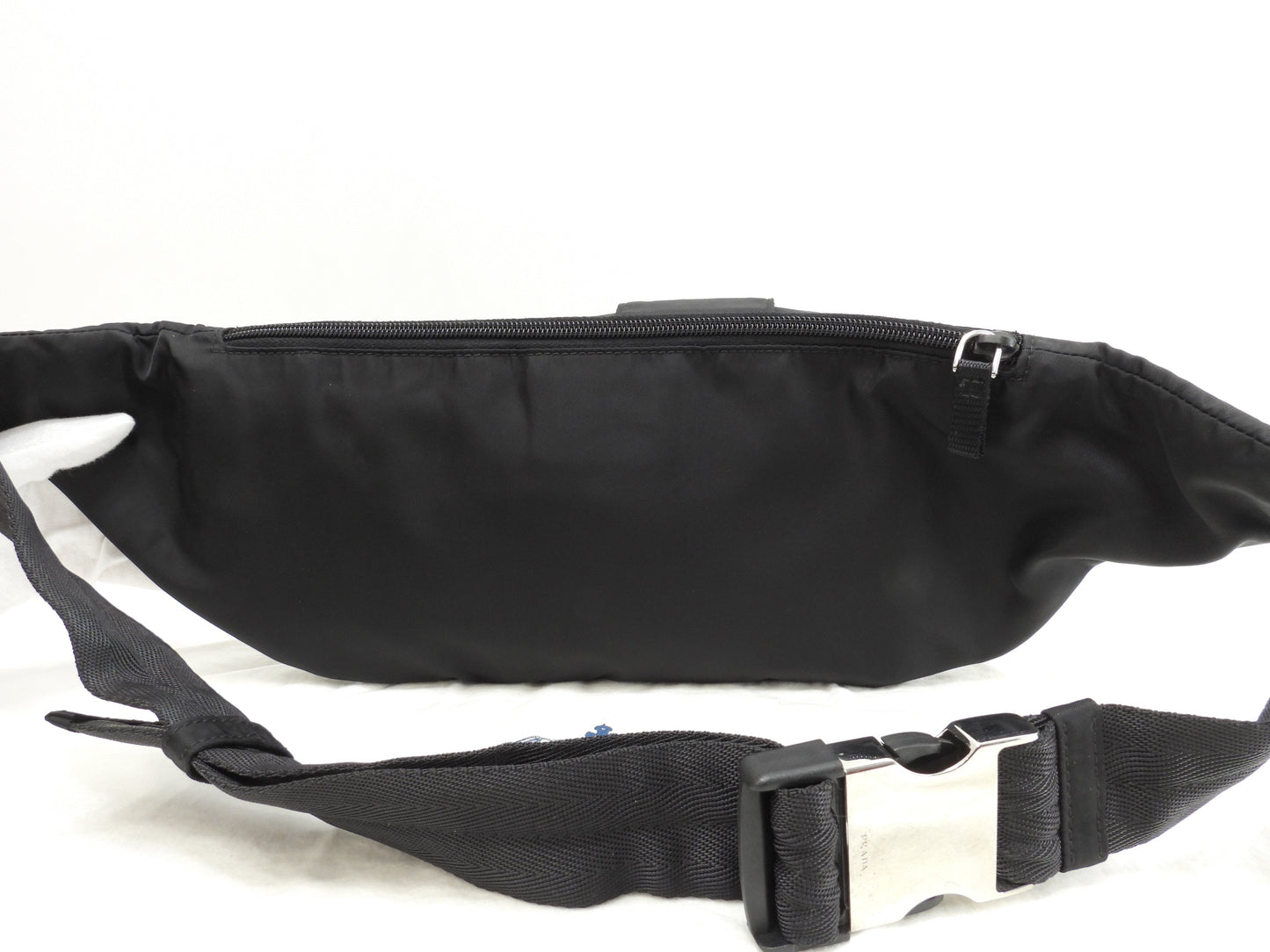 プラダ ボディバッグ中 ナイロン 黒 ウエストバッグ ヒップバッグ 美品@58/C
