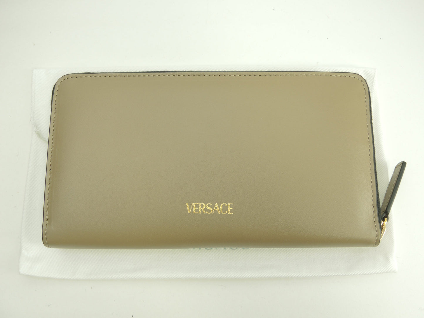 ヴェルサーチ ロングウォレット メドゥーサ レザー灰 ラウンドジップ長財布 新品@ 12