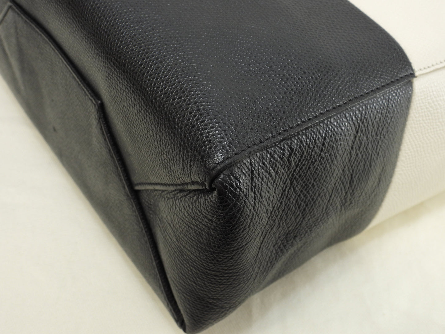 セリーヌ カバスモール ヴェルティカル レザー白黒 ポシェット トートバッグ ハンドバッグ@S-GA-0156
