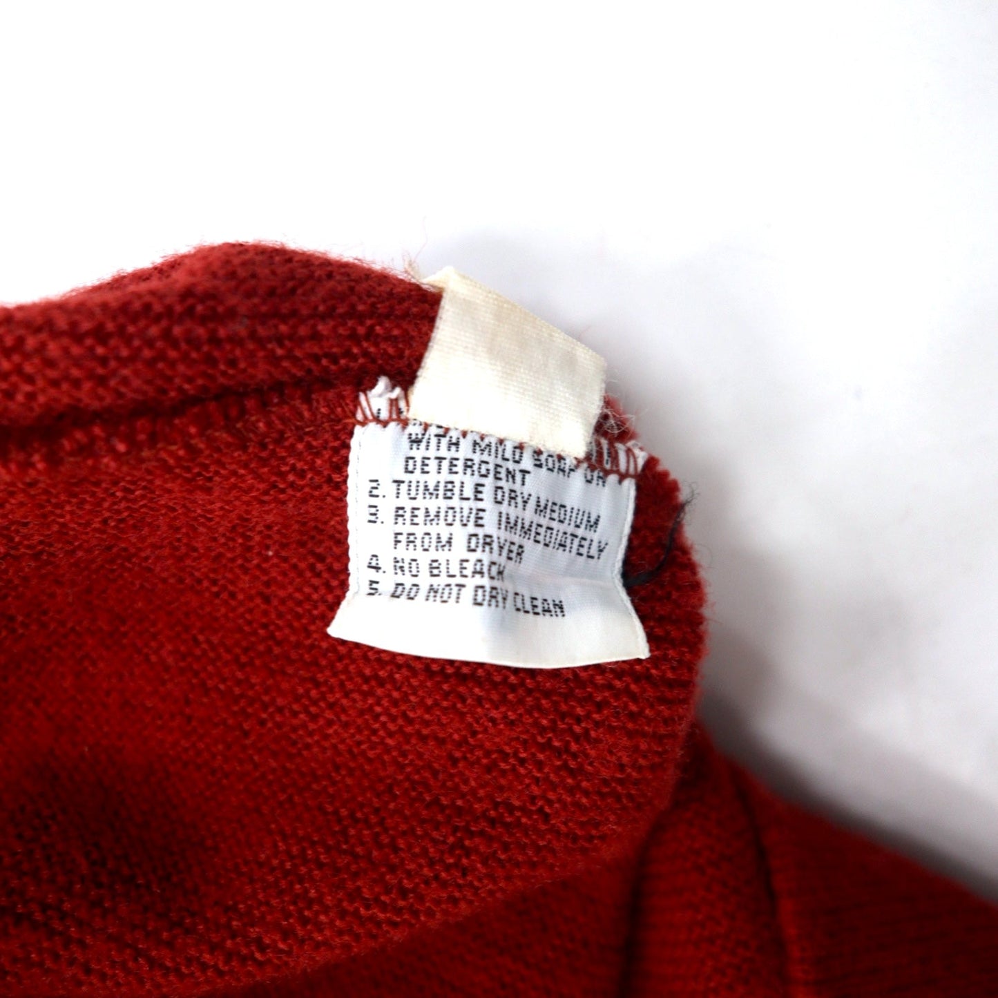 IZOD LACOSTE 70s Spool Tag Acrylic Knit Cardigan, Size L, Red, One-Point Logo