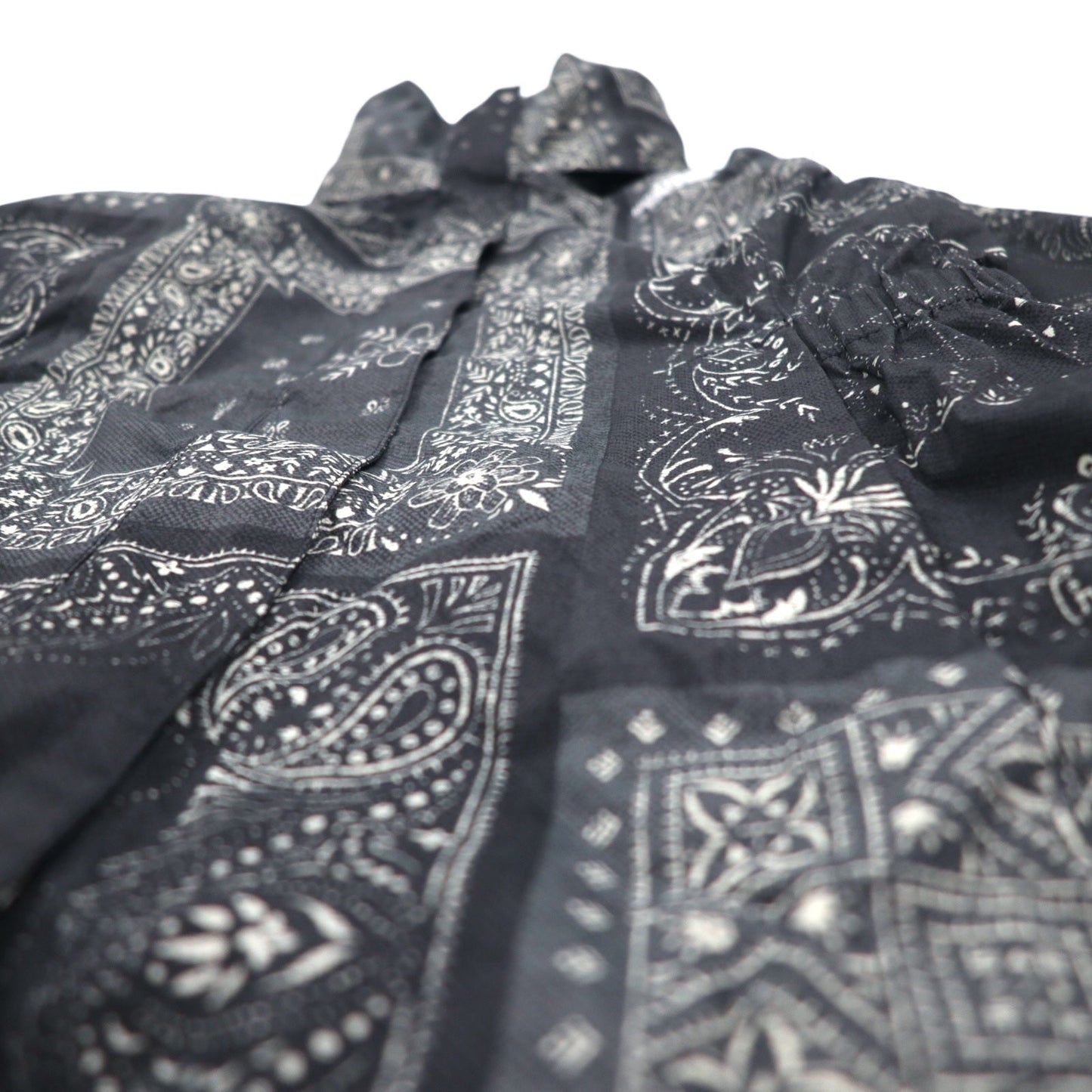 THE NORTH FACE RESOLVE PARKA II Mountain Parka, Size M, Black, Bandana Paisley Print, Polyester, DRYVENT Waterproof, US Standard