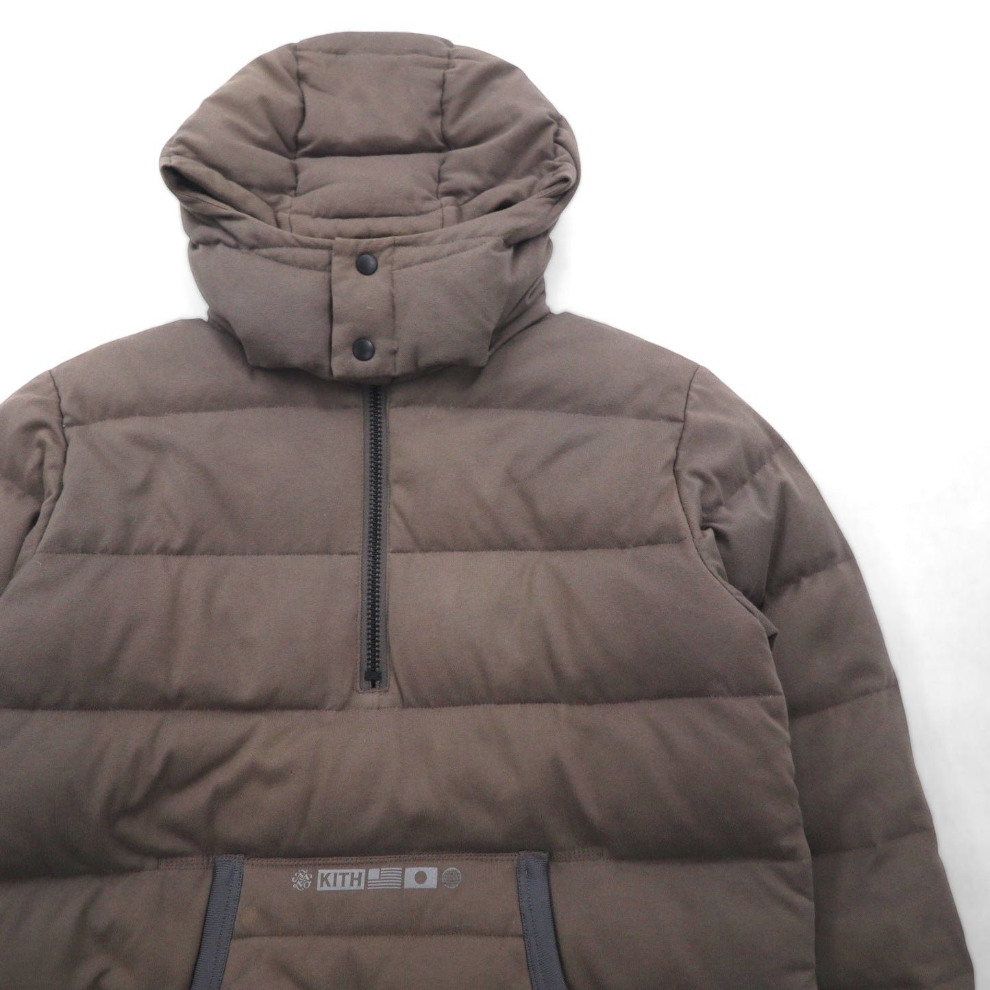 KITH × NANO UNIVERSE × 西川ダウン NAKAMEGURO QUARTER-ZIP PULLOVER CINDER プルオーバー ダウンジャケット S カンガルーポケット アノラック パーカー KH1080