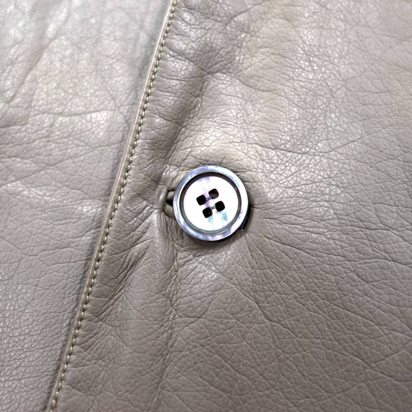 LOUIS VUITTON フランス製 カーフスキン 2B テーラードジャケット L ベージュ 牛革 LVJ 正規代理店