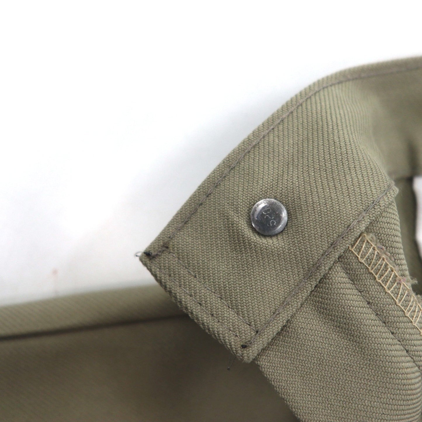Levi's 1980s USA-made Sta-Pless Chino Pants, Size L, Beige, 42cm TALON Zipper, Black Tab, Button Back 520, 10517 6123