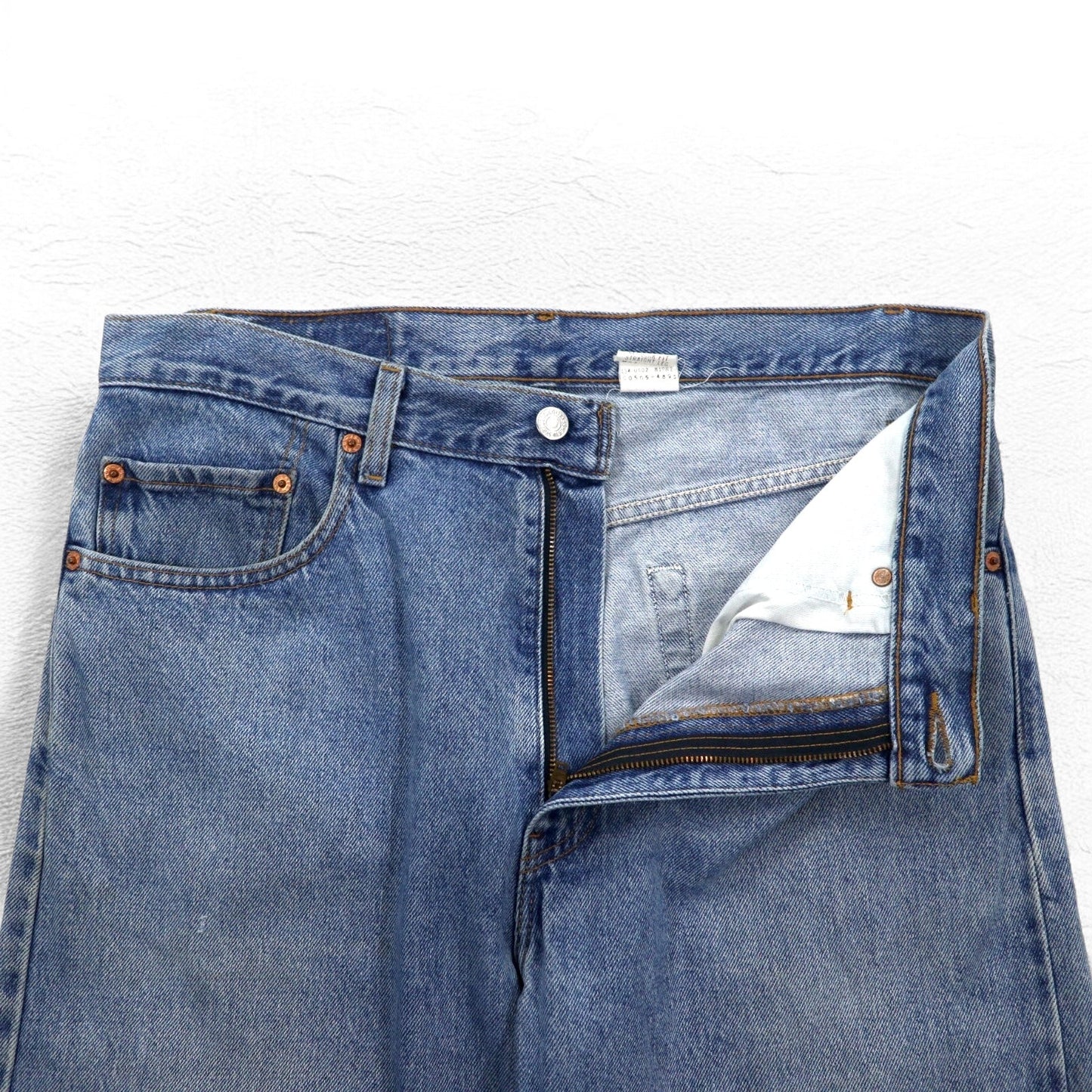 Levi's 505 Regular Fit Straight Leg Tapered Denim Pants, Size L, Indigo and Blue, Zipper Fly, 505-4891, Made in El Salvador, 2000s