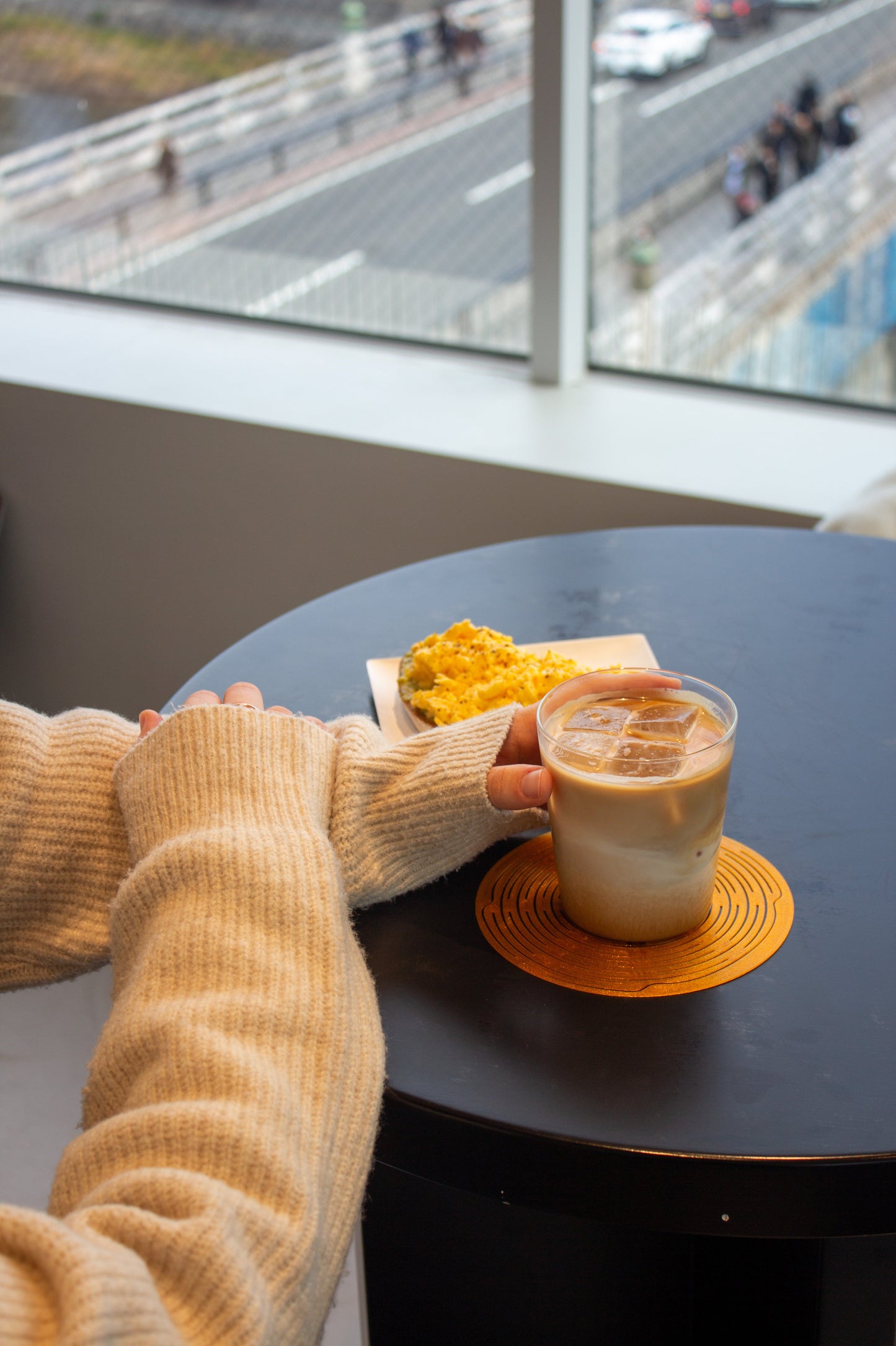 Drink holder #e7a51d