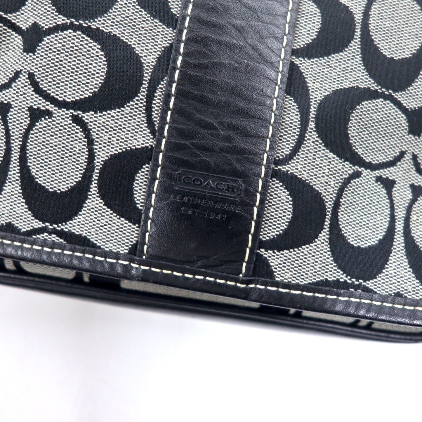 COACH Signature Shoulder Bag in Gray Canvas and Leather (G3K-6357)