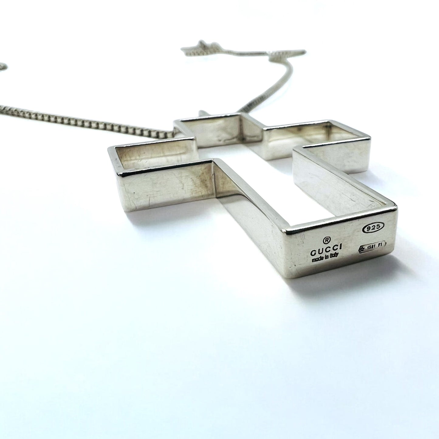 GUCCI Italian Open Cross Necklace Pendant in Silver SV925 with 3D Cross Design