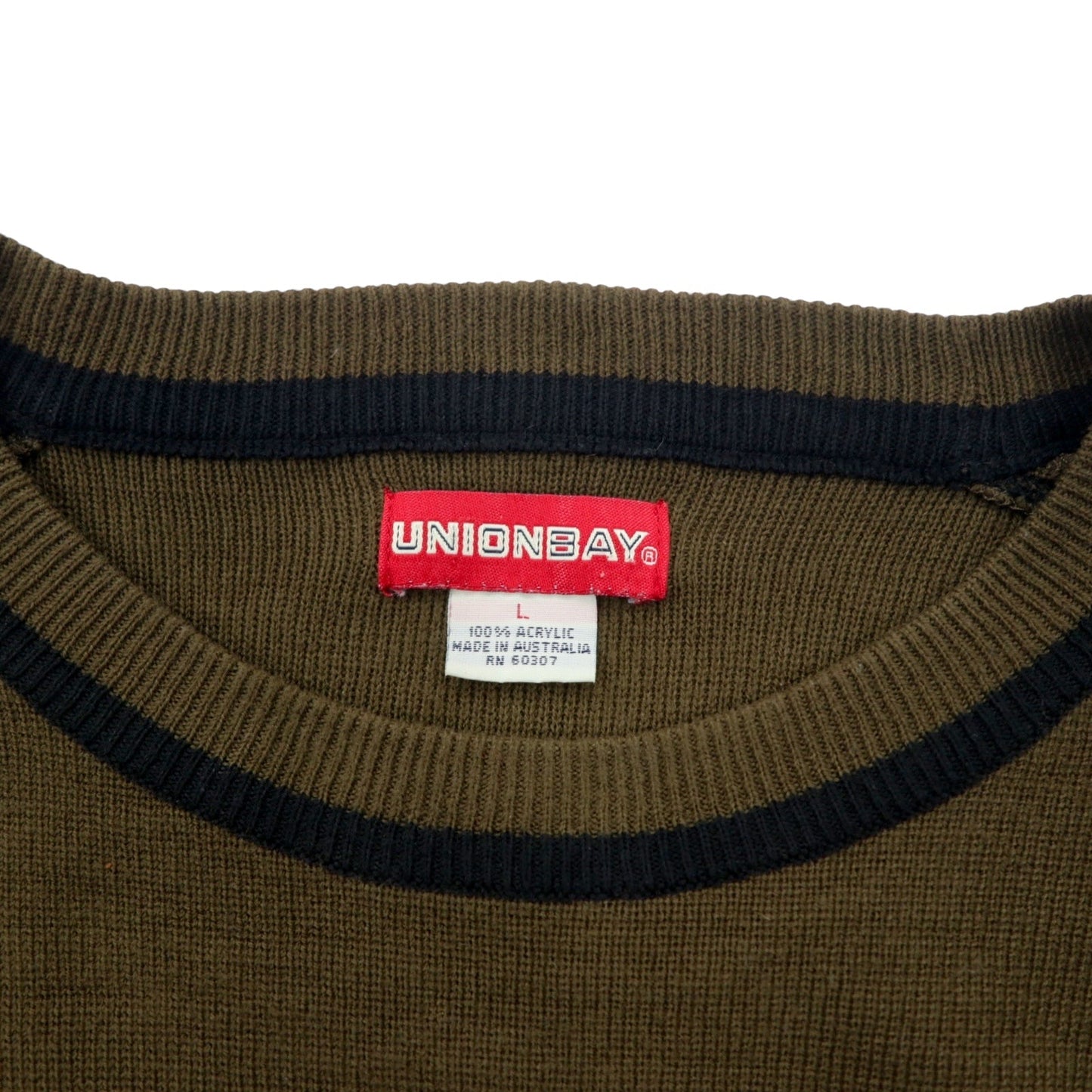 Australian-made 90s UNIONBAY acrylic knit sweater, size L, khaki, with one-point logo embroidery.