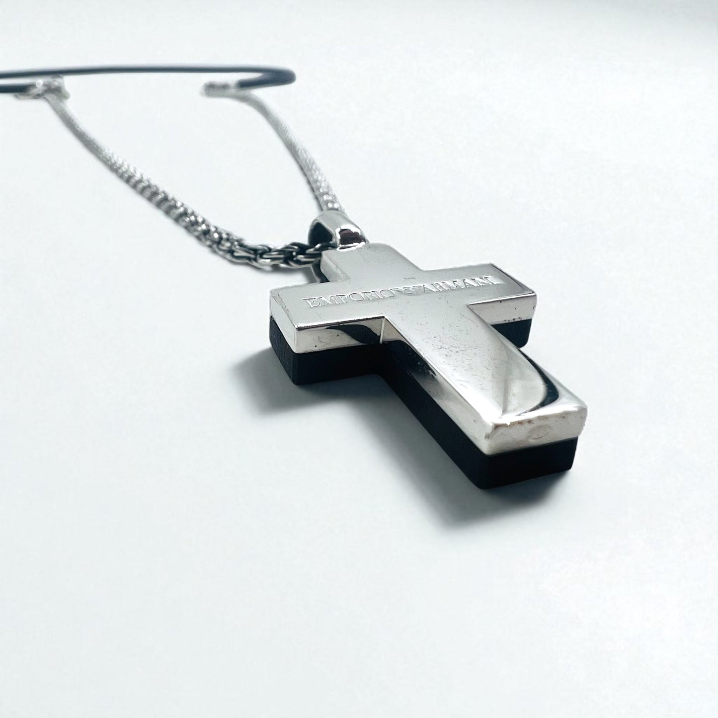 EMPORIO ARMANI 2-Way Cross Necklace in Silver 925 and Leather