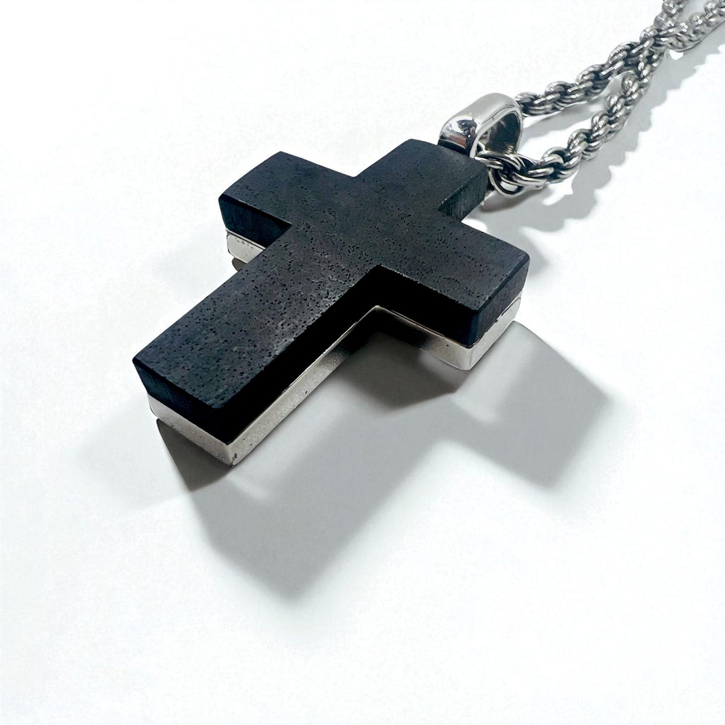EMPORIO ARMANI 2-Way Cross Necklace in Silver 925 and Leather