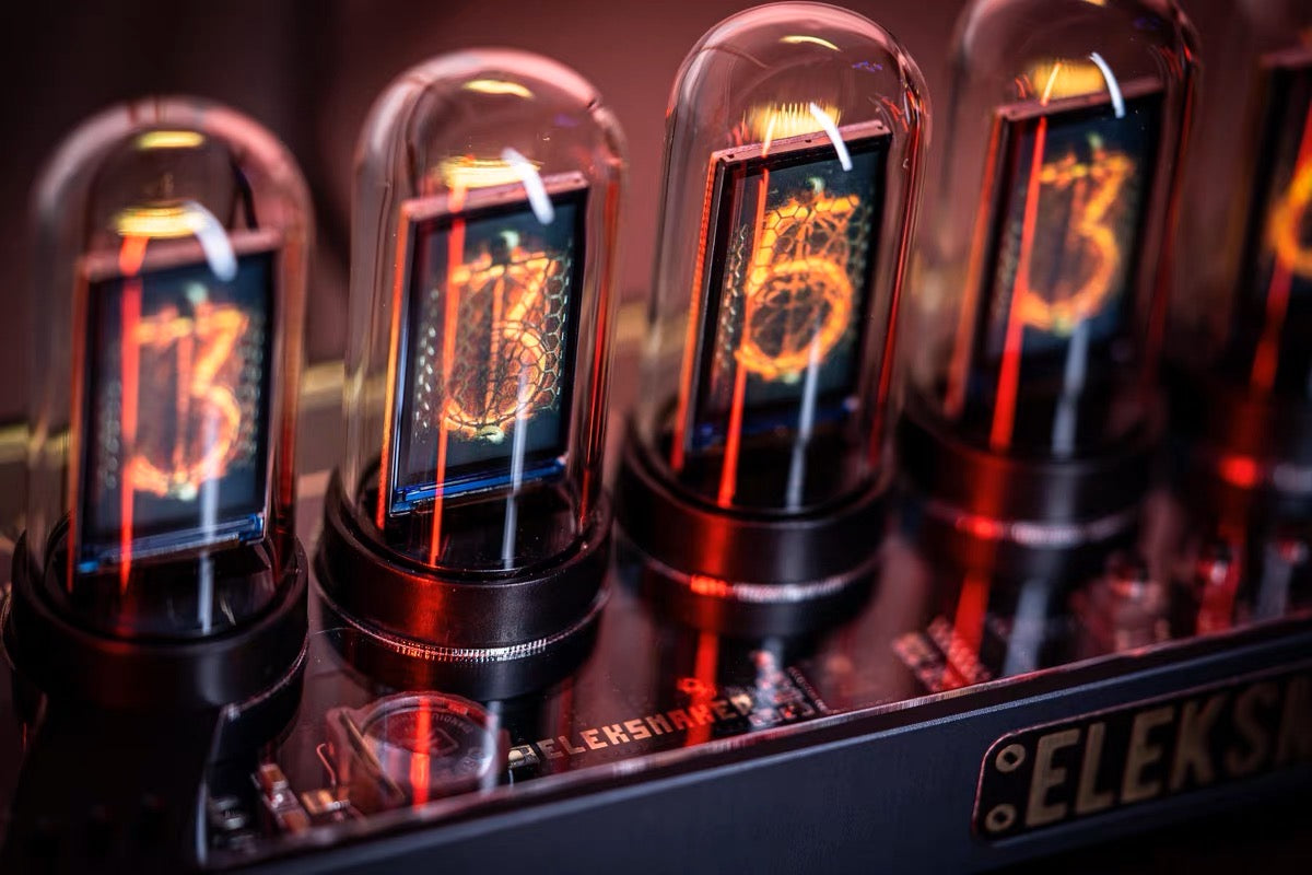 EleksMaker EleksTube IPS PRO — CNC Aluminum 6-Bit Nixie Tube Clock