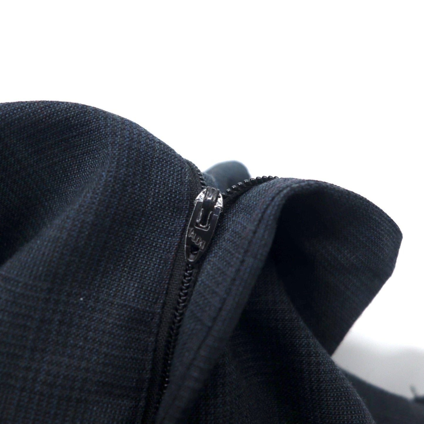 TAILORS ROW by Deansgate, USA-made, 1980s, two-pleat wide-leg slacks, size W96, gray check wool with suspender buttons.