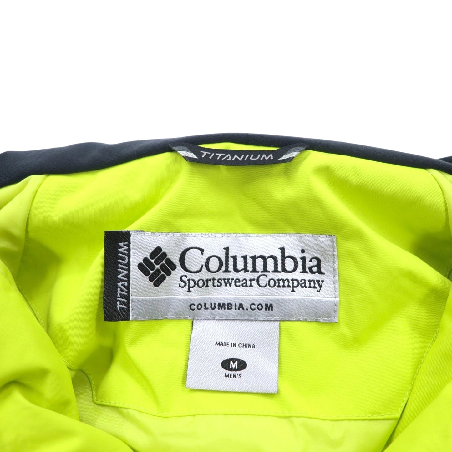 Columbia Omni-Tech Mountain Parka, Size M, Black, Nylon, Waterproof, Windproof, Titanium, Drawcord, Retractable Hood, EM4504