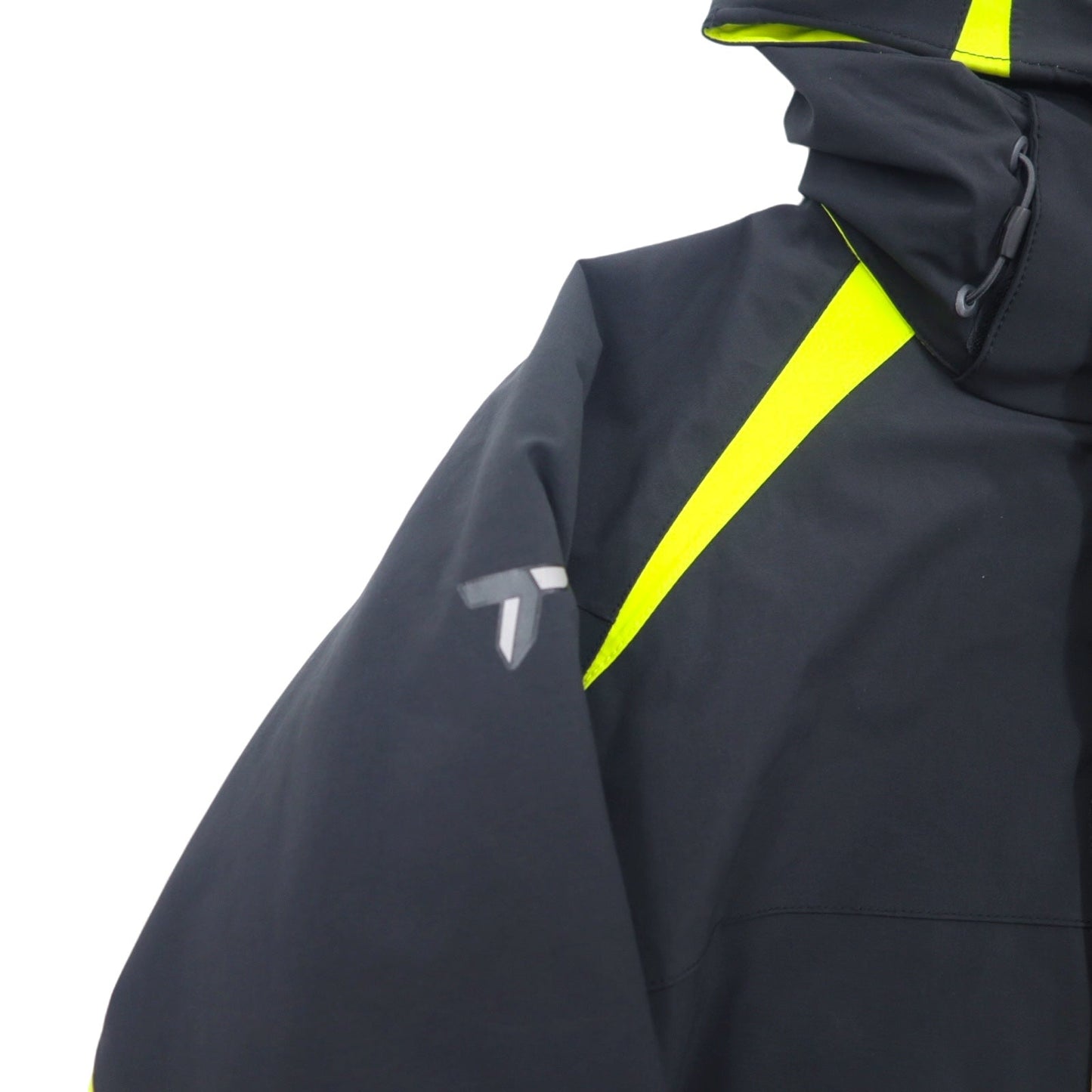 Columbia Omni-Tech Mountain Parka, Size M, Black, Nylon, Waterproof, Windproof, Titanium, Drawcord, Retractable Hood, EM4504