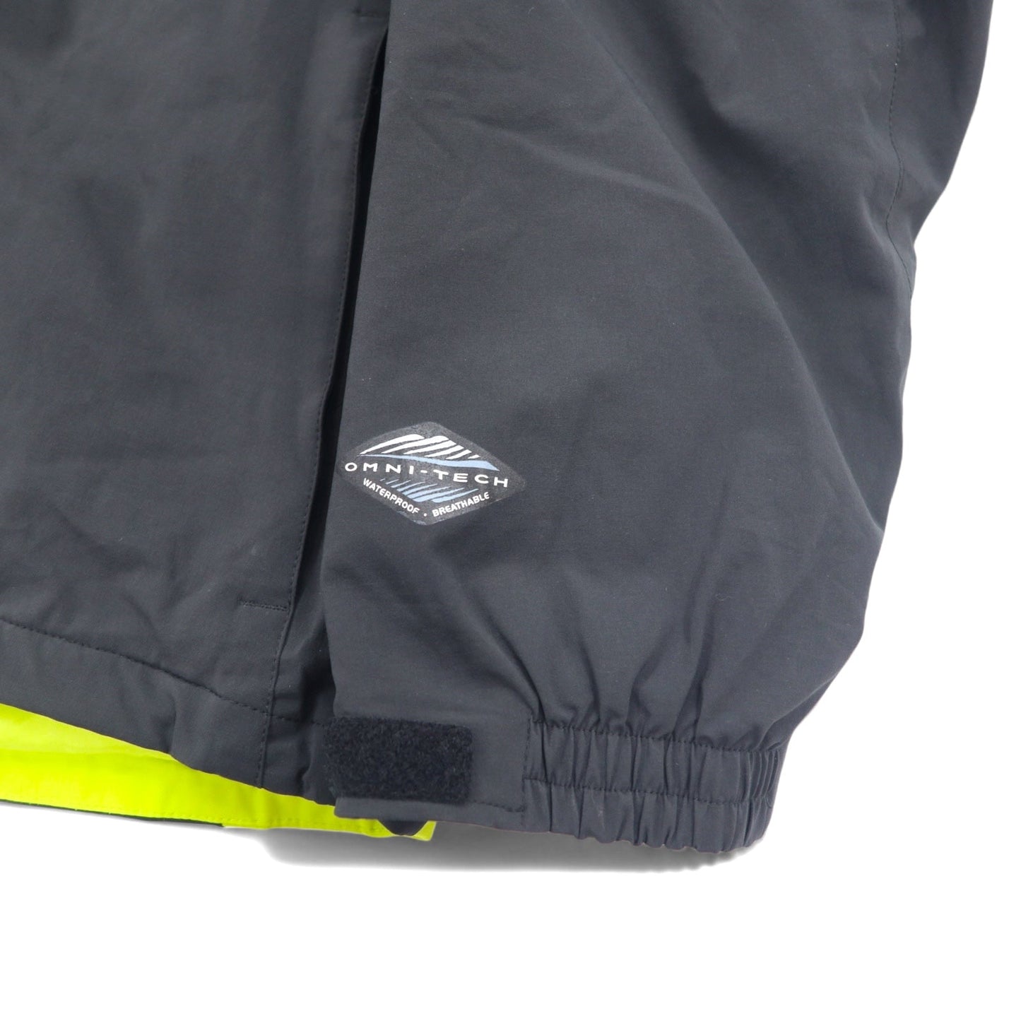 Columbia Omni-Tech Mountain Parka, Size M, Black, Nylon, Waterproof, Windproof, Titanium, Drawcord, Retractable Hood, EM4504