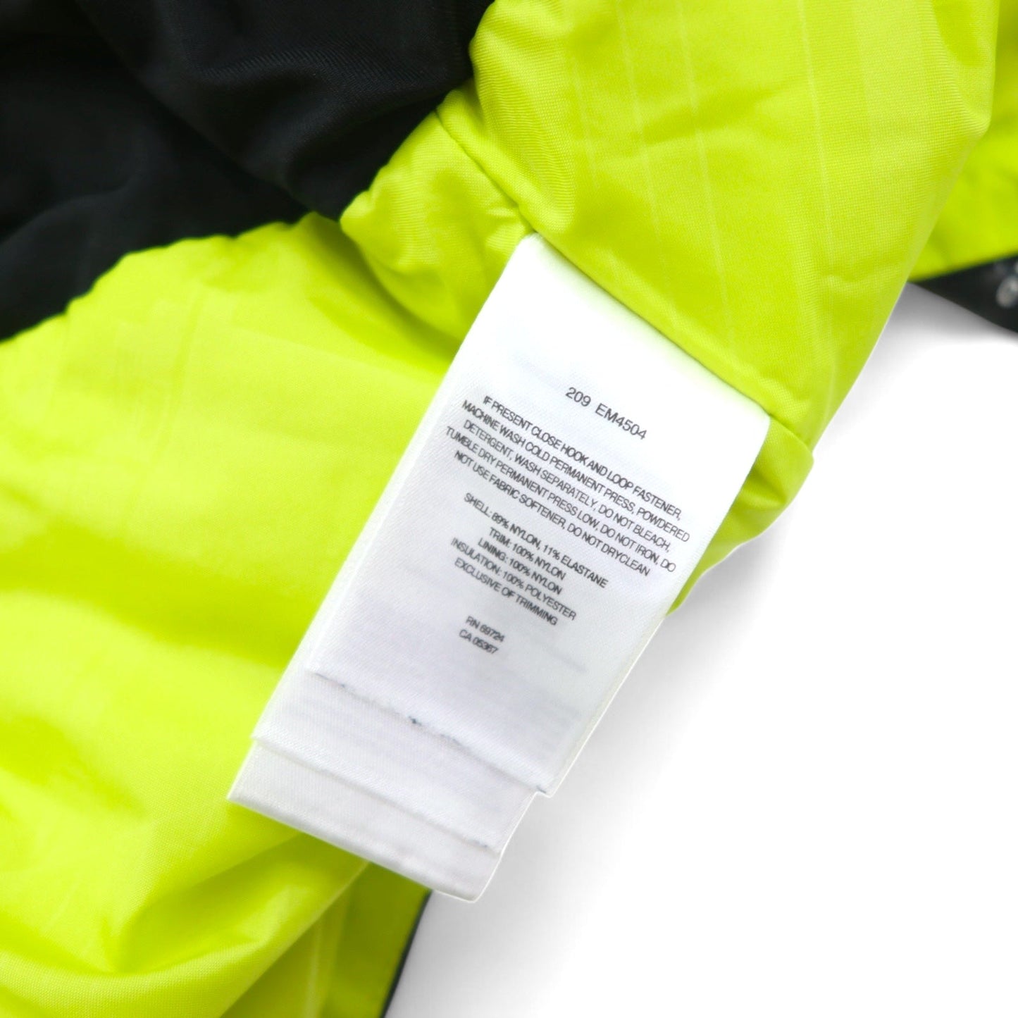 Columbia Omni-Tech Mountain Parka, Size M, Black, Nylon, Waterproof, Windproof, Titanium, Drawcord, Retractable Hood, EM4504