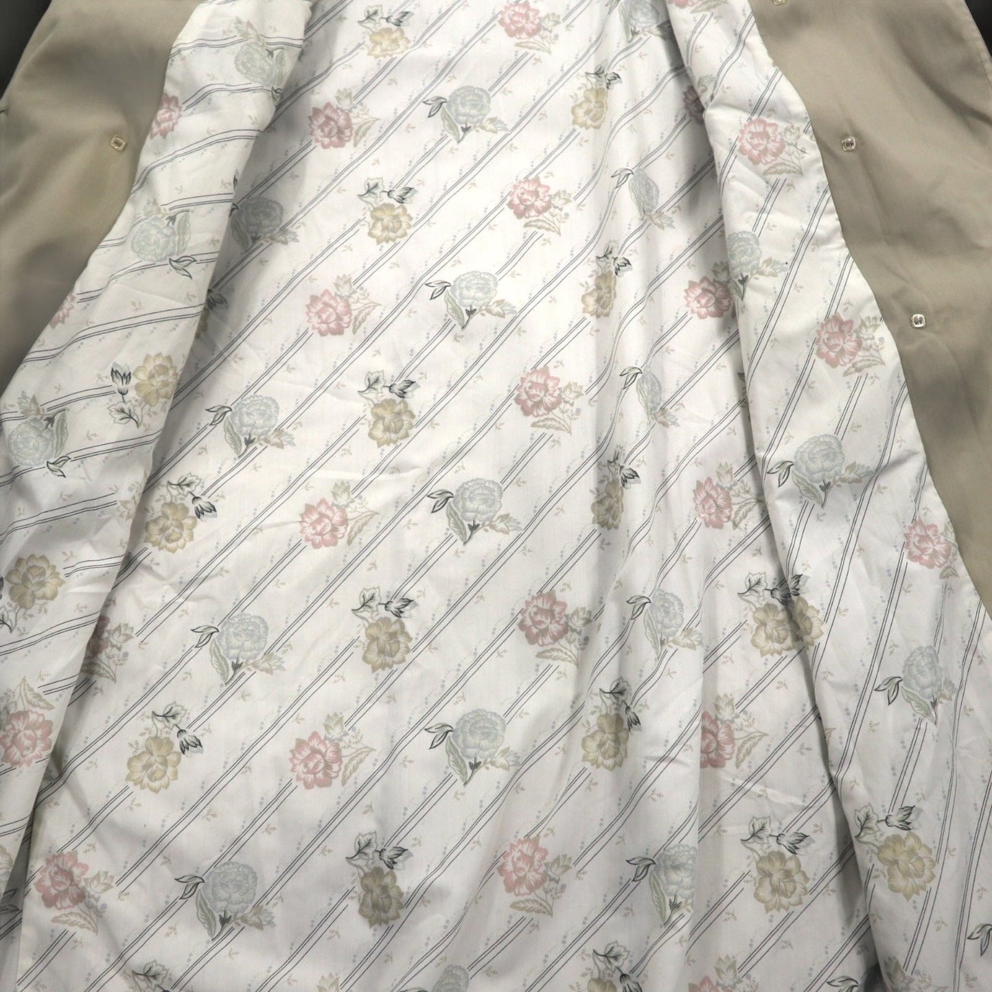 LONDON FOG 90s USA-Made Trench Coat, Size XL, Beige, Polyester and Cotton, Floral Lining