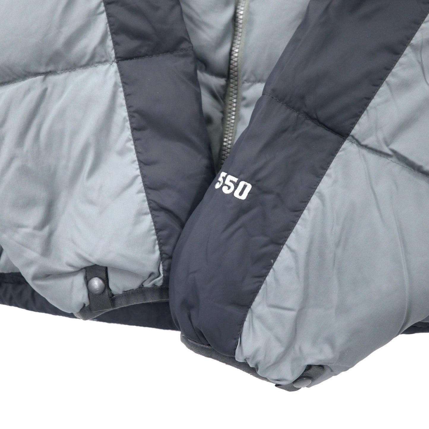 THE NORTH FACE Nuptse Down Jacket, 550 Fill Power, Large, Gray, Nylon, with Embroidered Logo