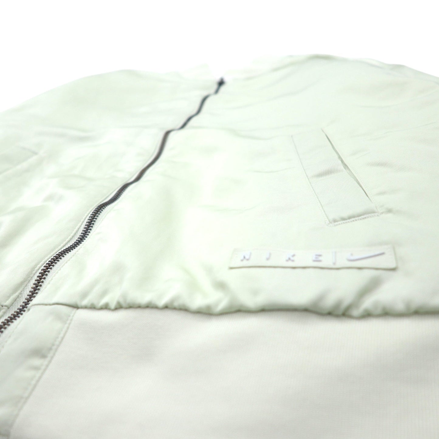 NIKE Sportswear Essential Reversible MA-1 Varsity Bomber Jacket, Size XS, White/Green Quilted Nylon, FN3168-020