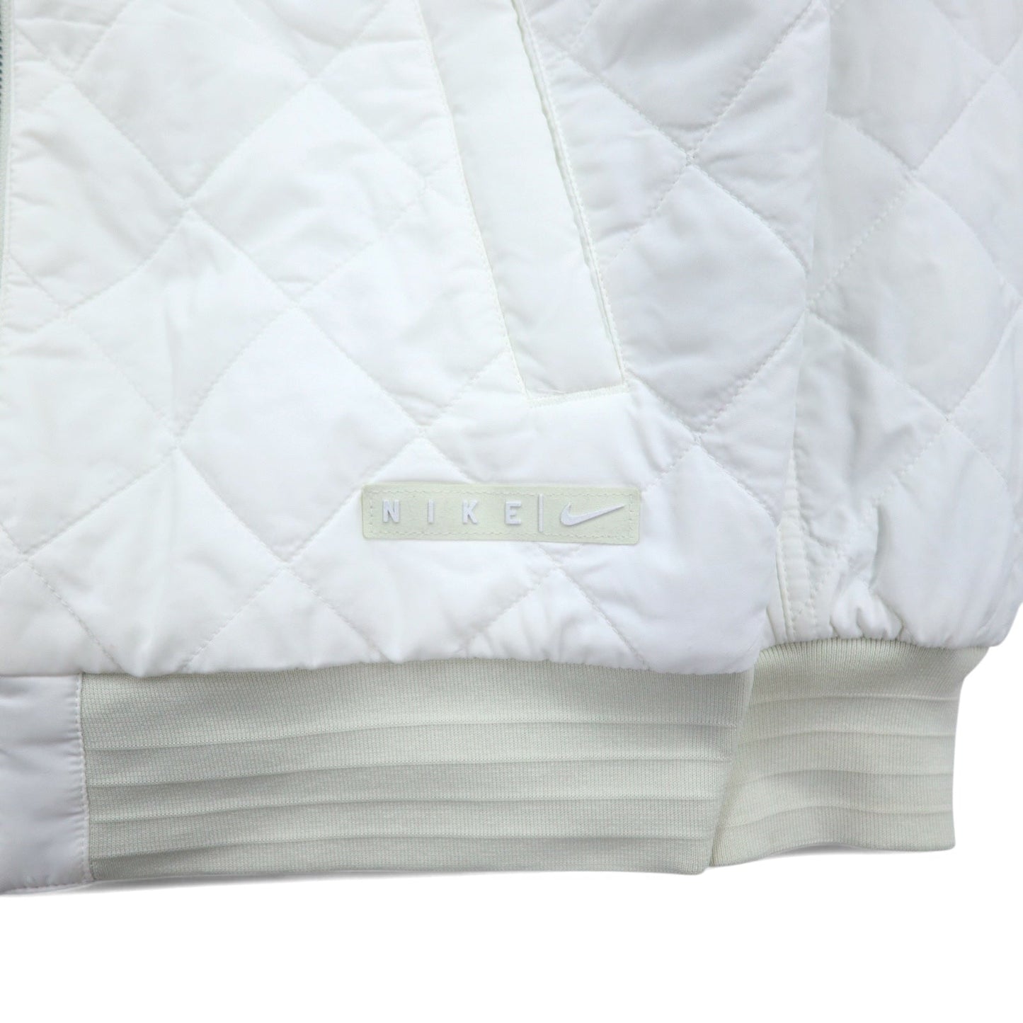 NIKE Sportswear Essential Reversible MA-1 Varsity Bomber Jacket, Size XS, White/Green Quilted Nylon, FN3168-020