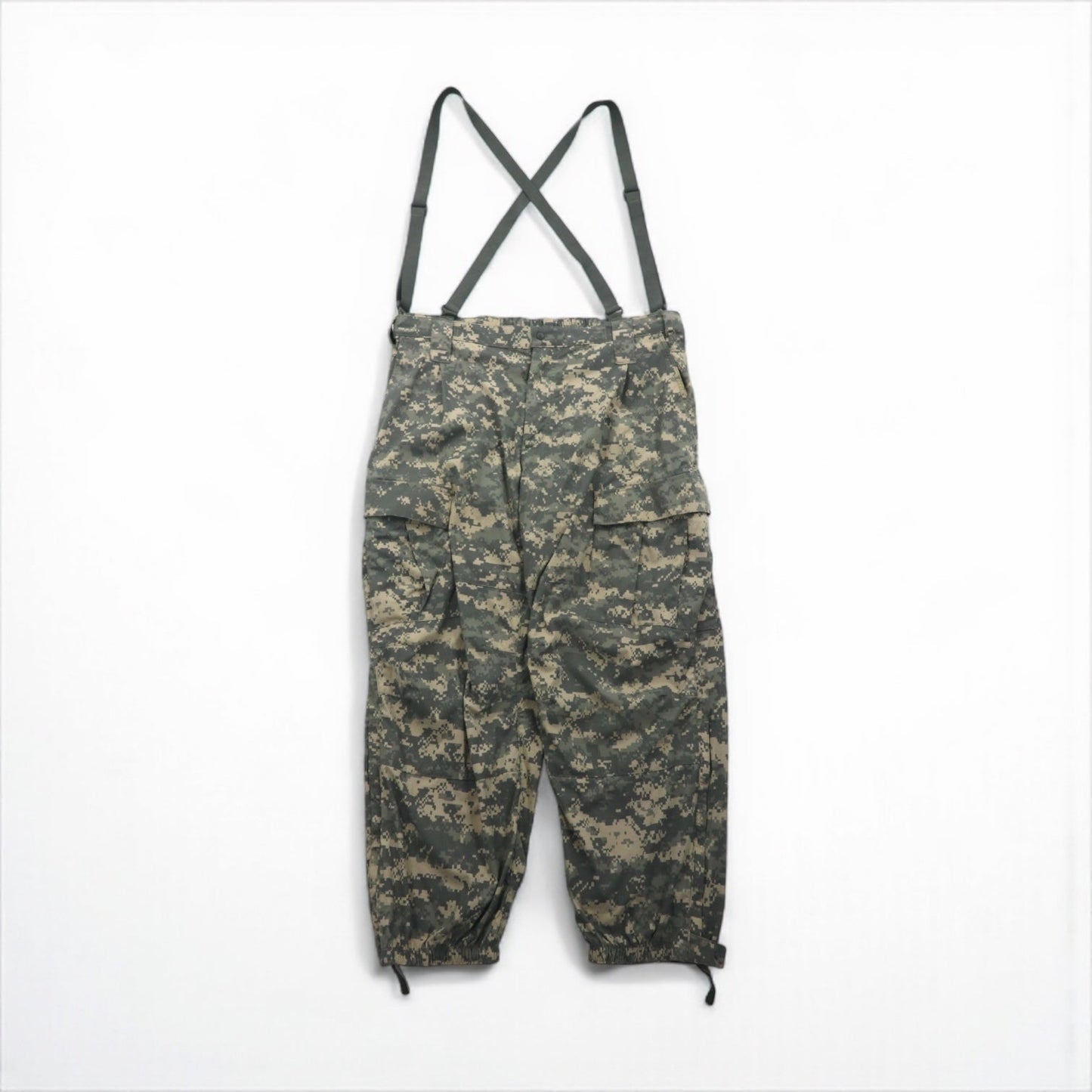 US ARMY ECWCS GEN3 LEVEL5 ソフトシェル カーゴパンツ XL ナイロン 防水 サスペンダー付 ドローコード 8415-01-538-6875 デジタルカモ